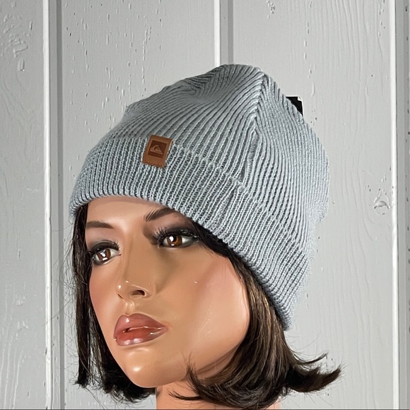 *NWT Quicksilver Light Blue Knitted Cuffed  Beanie Hat - Picture 1 of 4